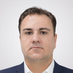 uc_stacked_images_elementor_208829ec_item2